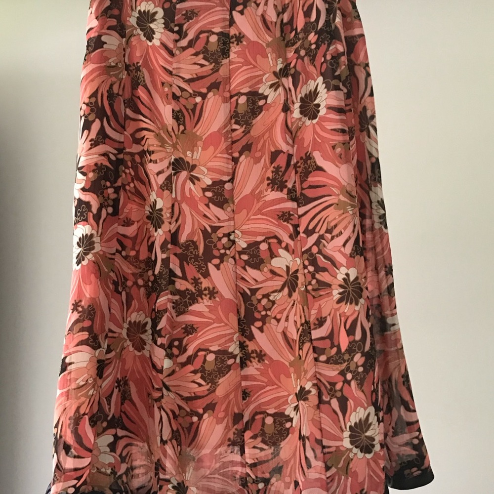 Sz12 Requirements skirt, floral